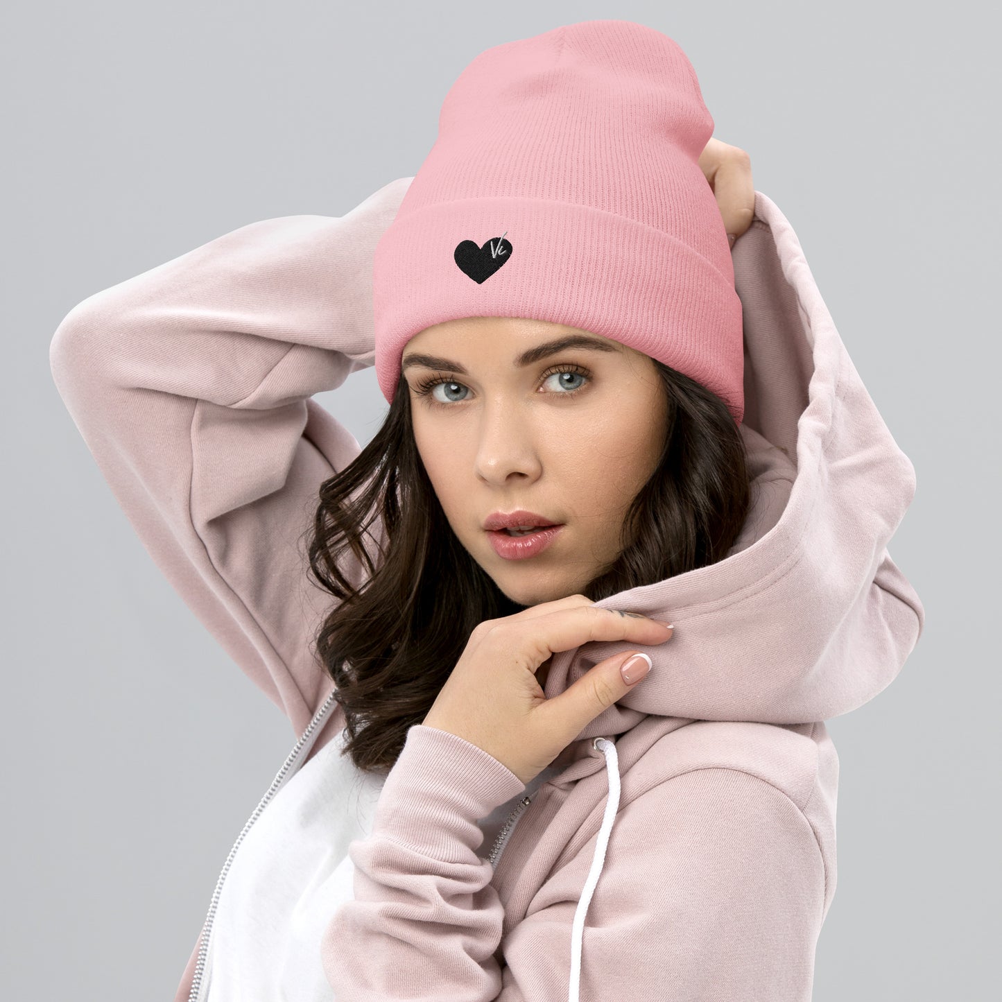 Vi Black Heart Beanie Pink